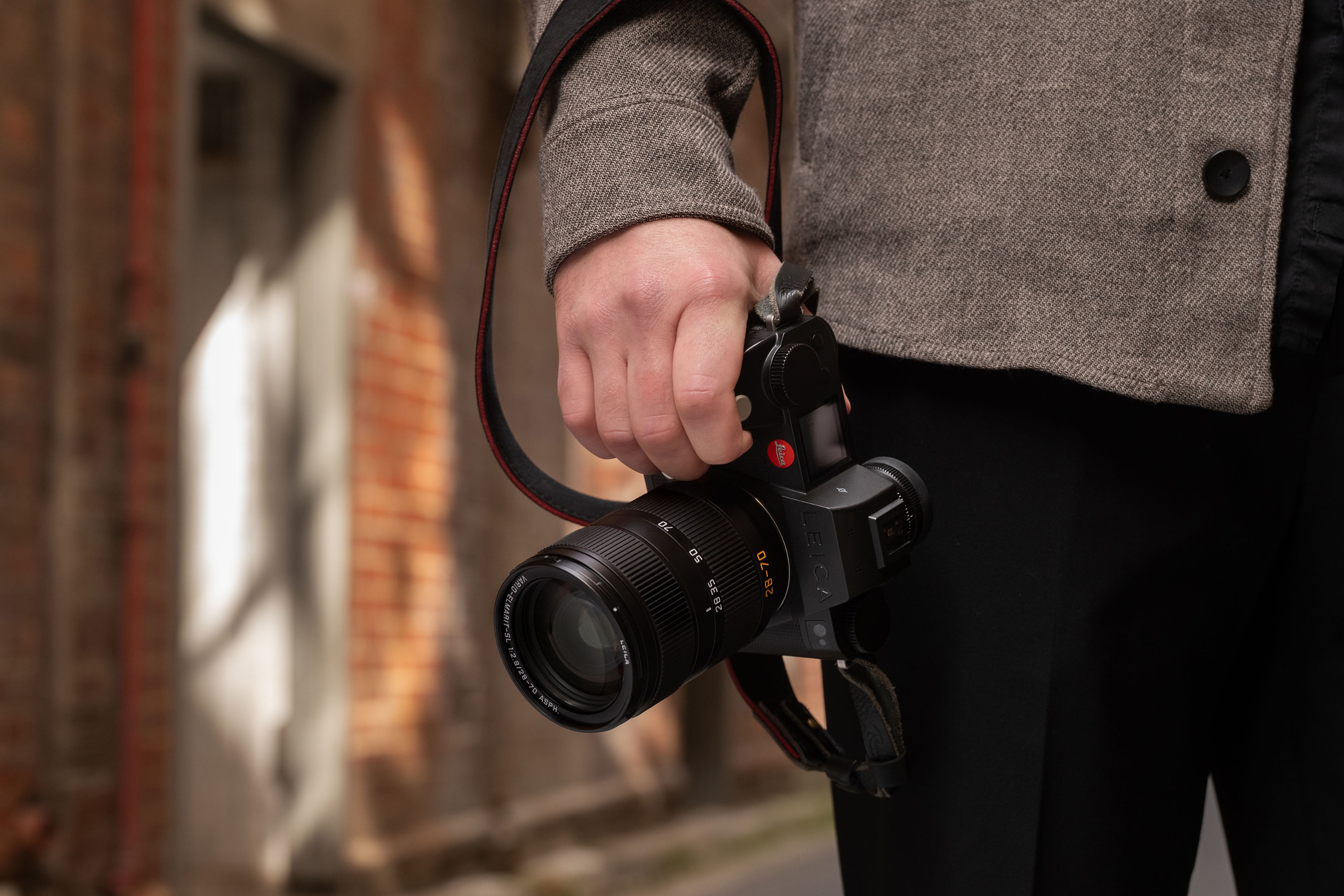 Leica_Vario-Elmarit-SL_Celebrate_3840
